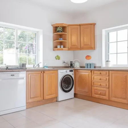 Nini's House - Aroeira, Charneca Da Caparica Aroeira (Setubal)