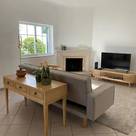 Nini's House - Aroeira, Charneca Da Caparica Holiday home Aroeira (Setubal)
