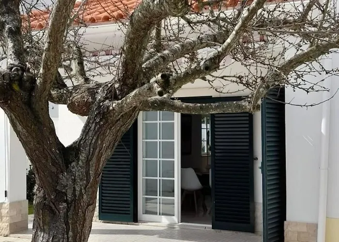Holiday home Nini's House - Aroeira, Charneca Da Caparica *